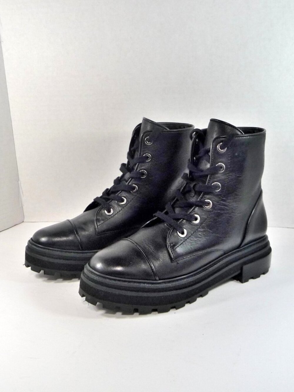 SCHUTZ SIZE 8.5 COMBAT BOOTS BLACK